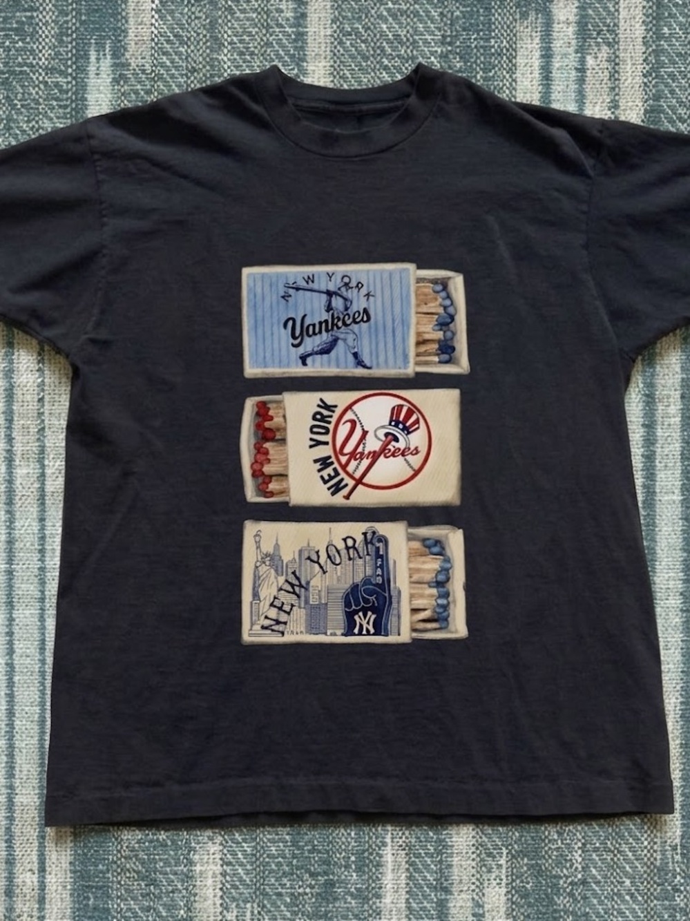 Gildan Navy New York Yankees Matchbox Graphic Tee